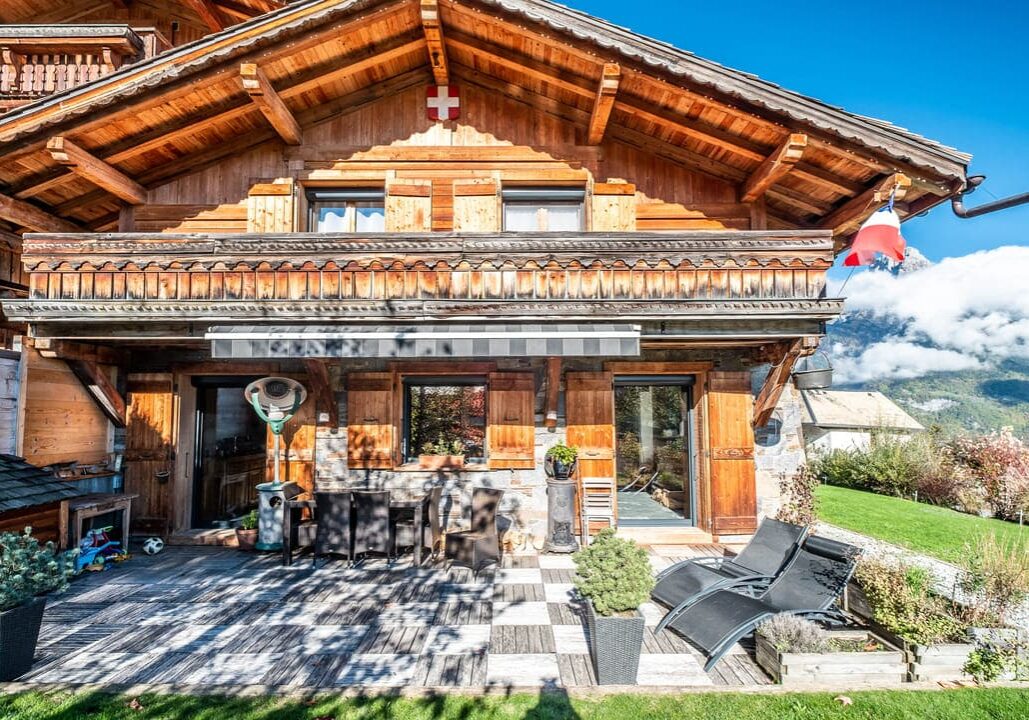 Chalet niché au cœur des Alpes millet (5)